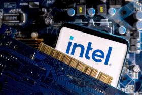 Intel đối diện nguy cơ bị thâu tóm, do sai lầm chiến lược?  第1张