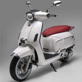 Chiếc xe tay ga y hệt Vespa kết hợp Lambretta, giá rẻ bằng một nửa  第2张