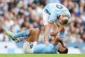 Rodri dự báo chấn thương rất nặng, Man City lo sốt vó