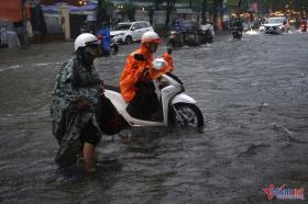 Ngày mai, học sinh Đà Nẵng, Quảng Nam được nghỉ học