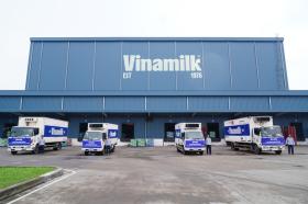  Vinamilk kịp thời hỗ trợ 550.000 sản phẩm thiết yếu cho người dân vùng bão lũ 第4张