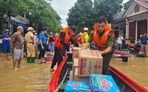 Nước lũ rút, Yên Bái ngổn ngang &quot;chiến trường&quot; bùn đất, nguy cơ sạt lở khắp nơi