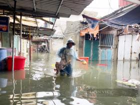 Cuộc sống người Hà Nội bị đảo lộn, trắng đêm mất ngủ vì cô lập trong mưa ngập  第15张