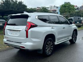 Tin tức giá xe: Xả kho, Mitsubishi Pajero Sport giảm tới 270 triệu tại đại lý, SUV D rẻ ngang Tucson