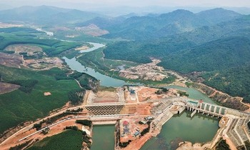  Tân Bí thư Tỉnh ủy Khánh Hòa Nghiêm Xuân Thành: &apos;Biển rộng thì gió to, sóng cũng lớn hơn&apos; 第10张